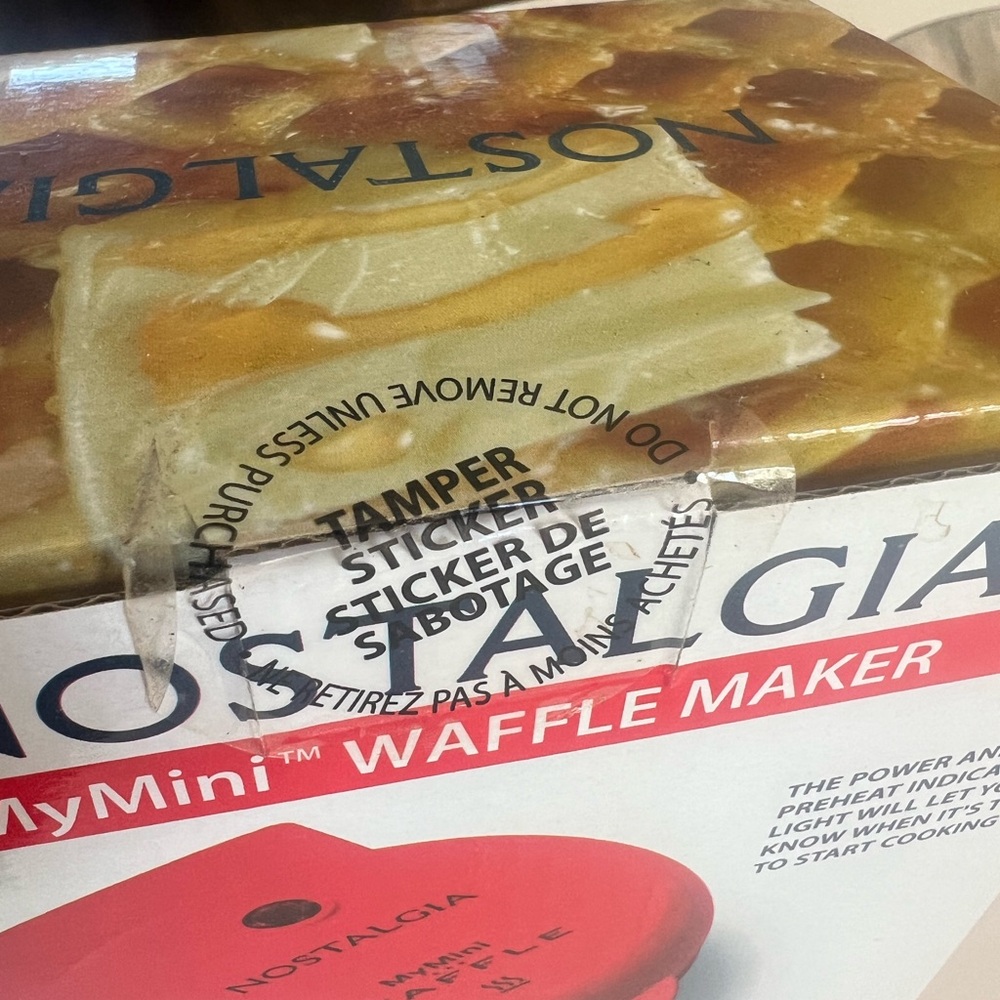 Mini Waffle Maker - Picture 2 of 8
